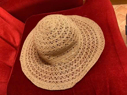 Photo of free Sunhat (Kennington OX1) #1