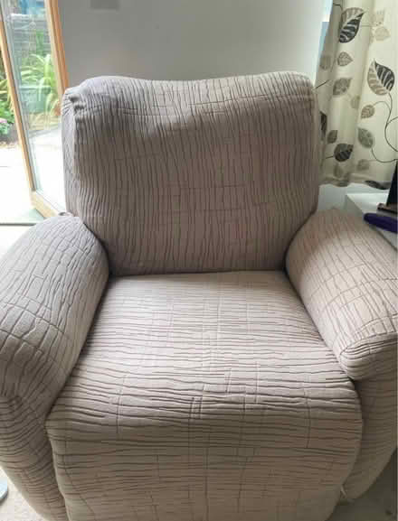 Photo of free Arm chair (Rm3) #1