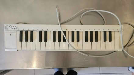 Photo of free USB music production keyboard (dellfield AL1) #1
