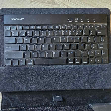 Photo of free Wireless tablet keyboard (Cherry hinton) #2