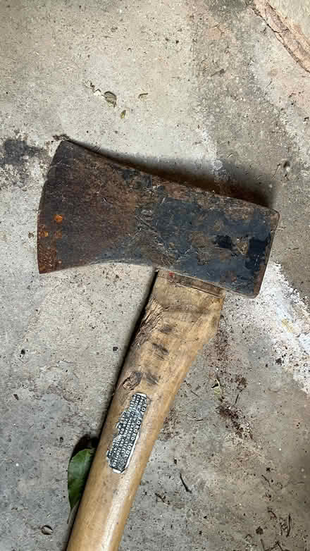 Photo of free Felling axe (Malvern Link WR14) #1