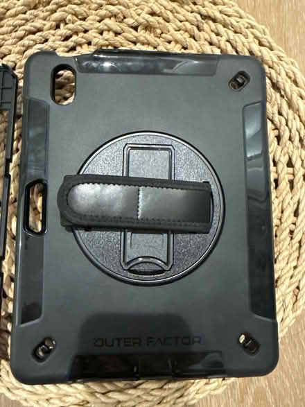 Photo of free iPad cover heavy duty (San Antonio shopping center) #2