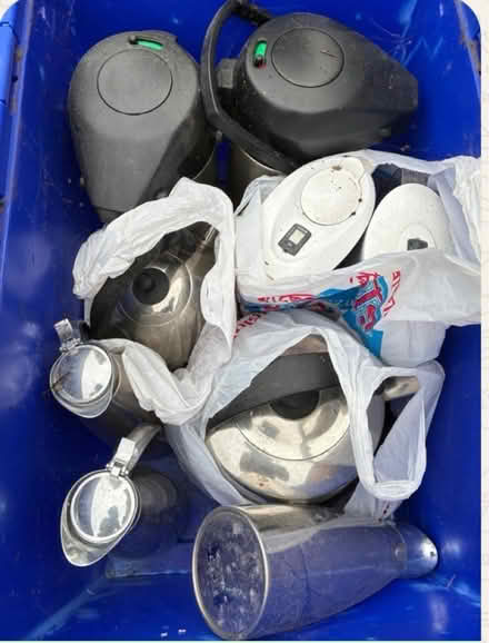 Photo of free Kettles and flasks (Buckhurst Hill IG9) #1