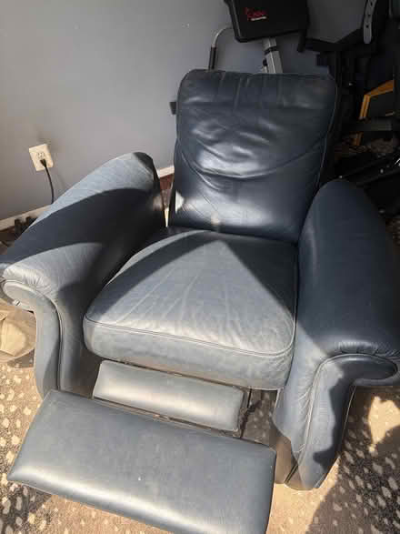 Photo of free Leather Pushback Recliner (Floral Park, NY) #2