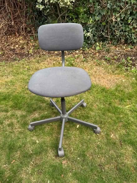 Photo of free Home desk chair (Barkingside IG5) #1