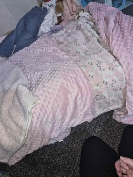 Photo of free Girks Baby blankets (LE77AD) #1