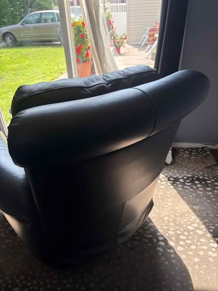 Photo of free Leather Pushback Recliner (Floral Park, NY) #3