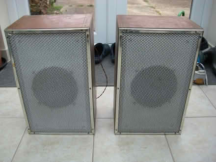 Photo of free Pair of loudspeakers (Aldwick PO21) #1