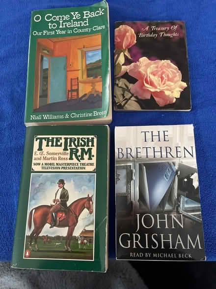 Photo of free Irish 🇮🇪books & tape set (Chatham ME5) #1