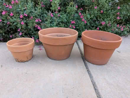 Photo of free Red Clay Flower Pots (MV near Cuesta & Springer) #1