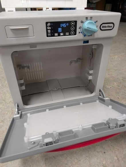 Photo of free Little tikes play oven (Balsall Heath B12) #2