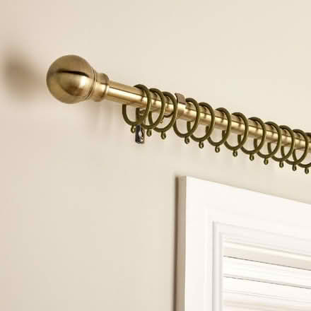 Photo of Adjustable curtain pole (Hartington Road BN2) #1