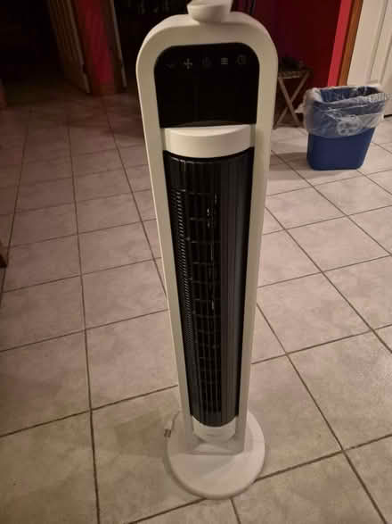 Photo of free New Oscillating standing fan (Toronto) #1