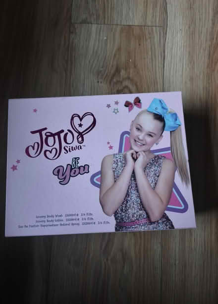 Photo of free JoJo siwa gift set (Lochend EH7) #1