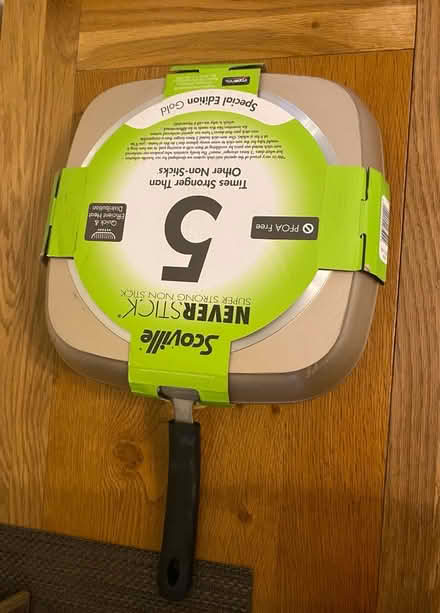 Photo of free Square non stick pan, ha2 (Ha2) #2