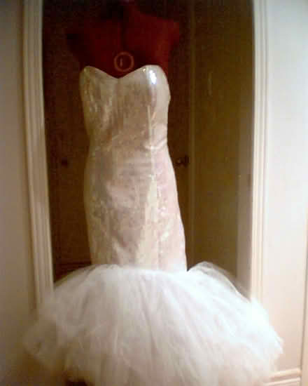 Photo of free Party Dress size 6-8 (Queen/Rutherford in Brampton) #1