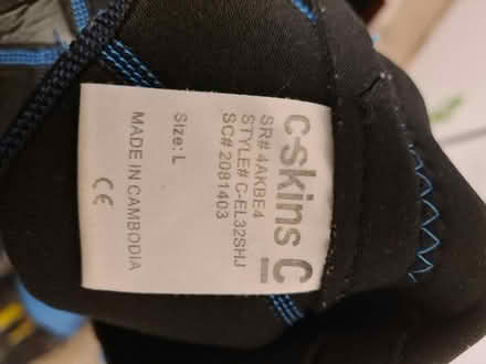 Photo of free junior short wetsuit C-skin L (East Leake LE12) #2