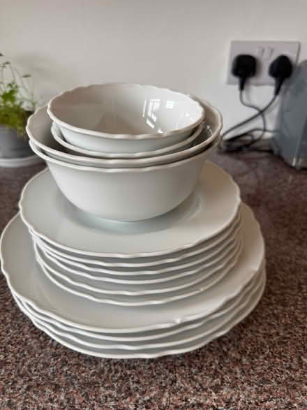 Photo of free IKEA plates and bowels (Barkingside IG5) #1