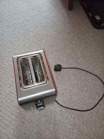 Photo of free Red Toaster - Two Slice (California IP4) #3