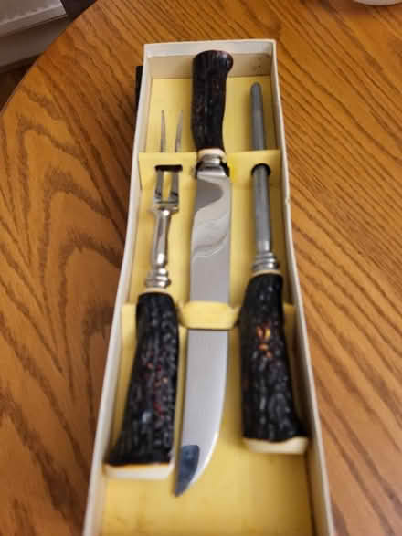 Photo of free Carving set (Hest Bank LA2) #1