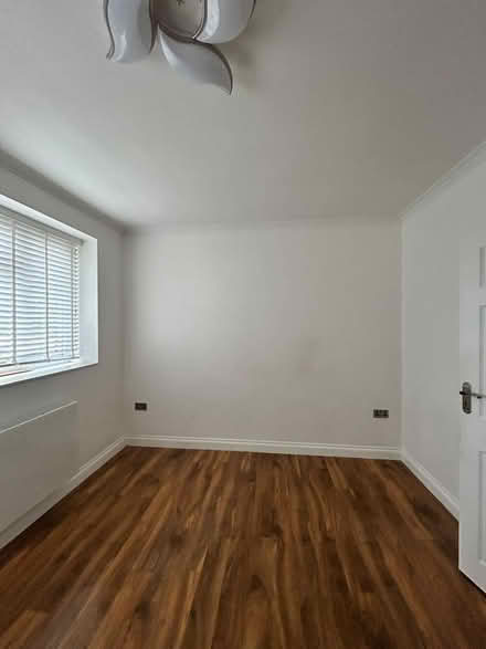 Photo of free Laminate Flooring (SE27) #2
