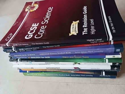 Photo of free GCSE various science books (Penge BR3) #1