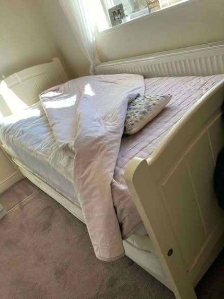 Photo of free Single trundle bed (Deganwy LL31) #1