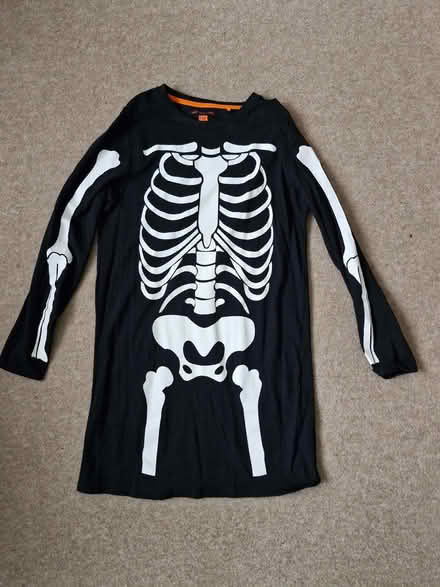 Photo of free Child's Glow In The Dark Skeleton T-Shirt (11-12 yrs) (Chells SG2) #1