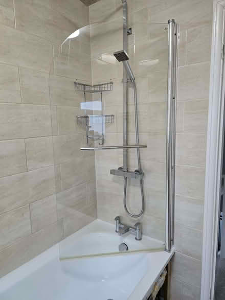 Photo of free Steel bath tub and shower screen (Lye Valley OX4) #3