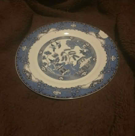 Photo of free Blue and white Willow pattern plate - Chipped (Central IP1) #1