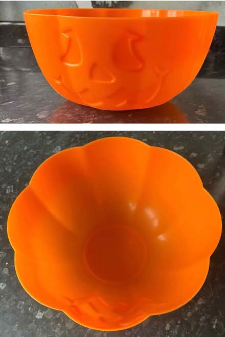 Photo of free Halloween Bowl (Titchfield Common PO14) #1