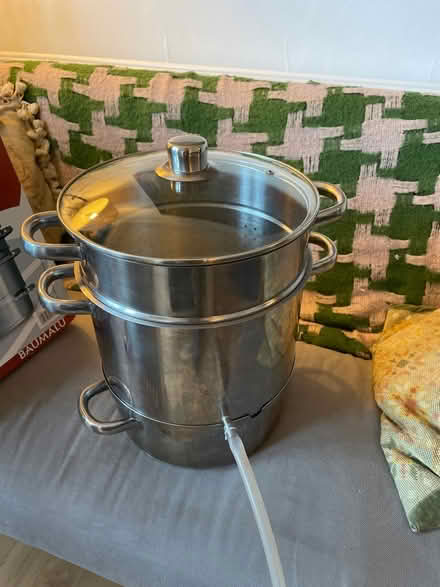 Photo of free Juice extractor (Twickenham TW2) #3
