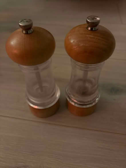 Photo of free Salt & pepper shakers (Finsbury park) #1