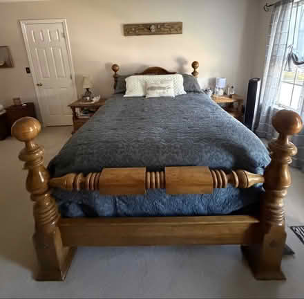 Photo of free Queen Cannon ball bed (quakertown pa) #1