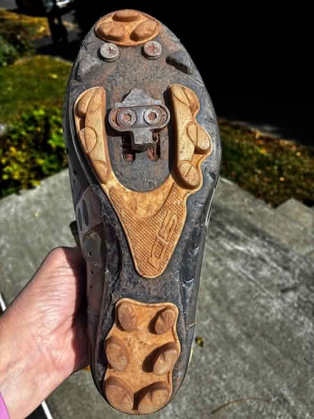 Photo of free Bike shoes (Beacon, NY) #4