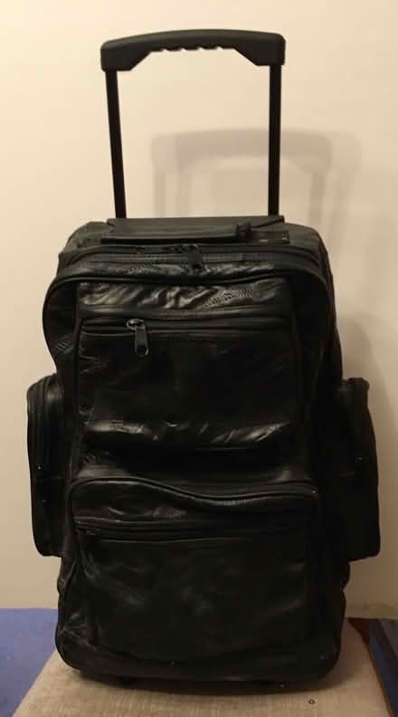 Photo of free Travel wheeled bag, suitable for business travelling. (Prospect Road GU14) #1