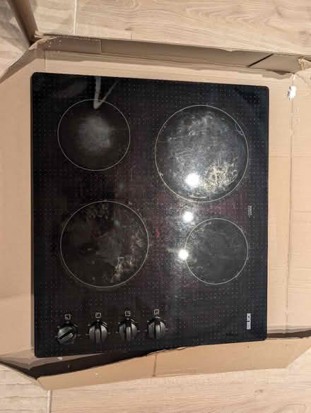 Photo of free IGNIS 4-ring electric ceramic hob (Hp16) #1