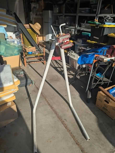 Photo of free old bike stand and box fan (Cupertino , DM me) #2