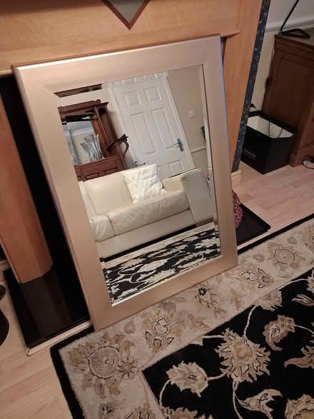 Photo of free Rug/Mirror/Lamps (Ballinteer Dublin 16) #2