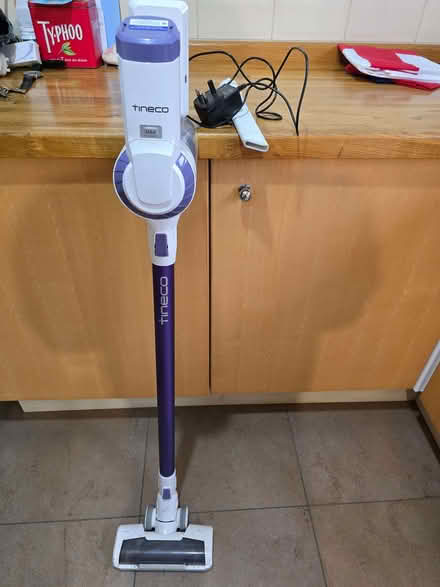 Photo of free hand held hoover (Lye Valley OX4) #1