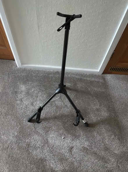 Photo of free Guitar stand (New Oscott B73) #1