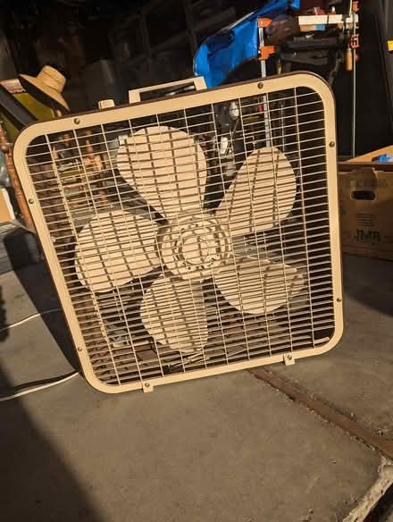 Photo of free old bike stand and box fan (Cupertino , DM me) #3