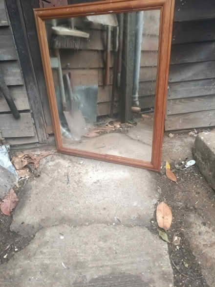 Photo of free mirror (Uckfield TN22) #1