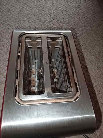 Photo of free Red Toaster - Two Slice (California IP4) #4