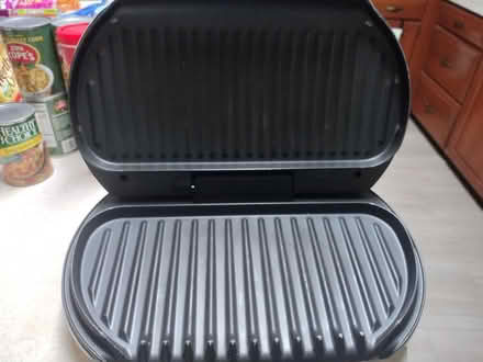 Photo of free George Fireman Grill (Springfield 19064) #2