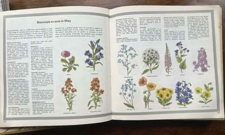 Photo of free gardening book Readers Digest The Gardening Year (South Norwood SE25) #1