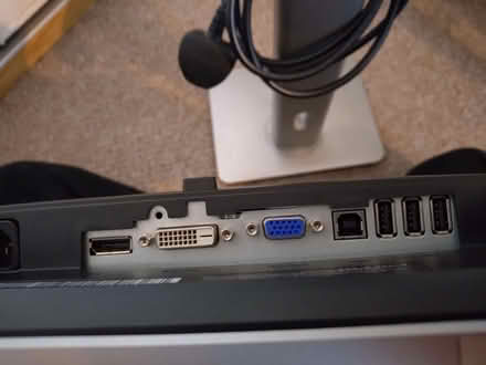 Photo of free 2x Computer monitor 22" (Southam CV47) #2