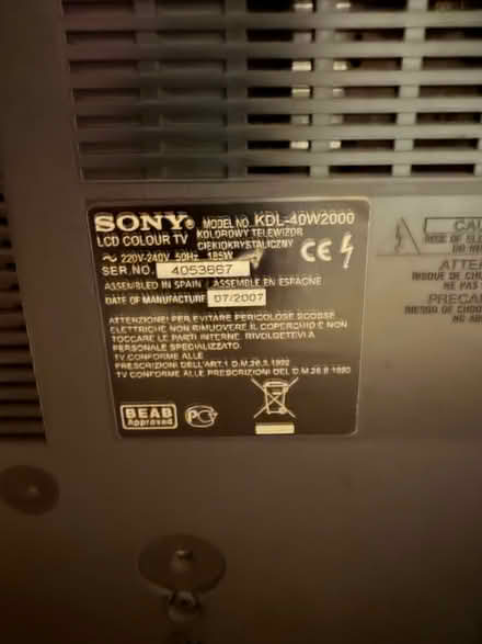 Photo of free Sony Bravia 40-inch Full HD TV with remote (Pimlico SW1V) #2