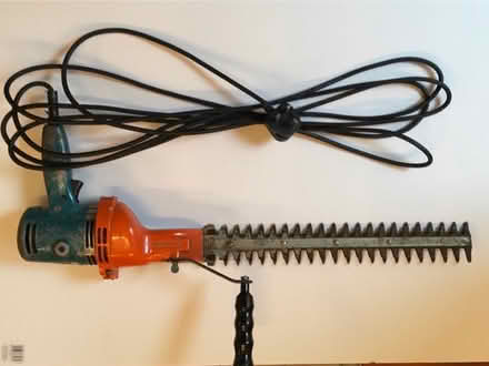 Photo of free Black and decker hedge trimmer (Prospect Road GU14) #1