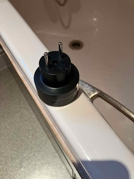 Photo of free 2 x electrical plugs (Goffs Oak EN7) #4